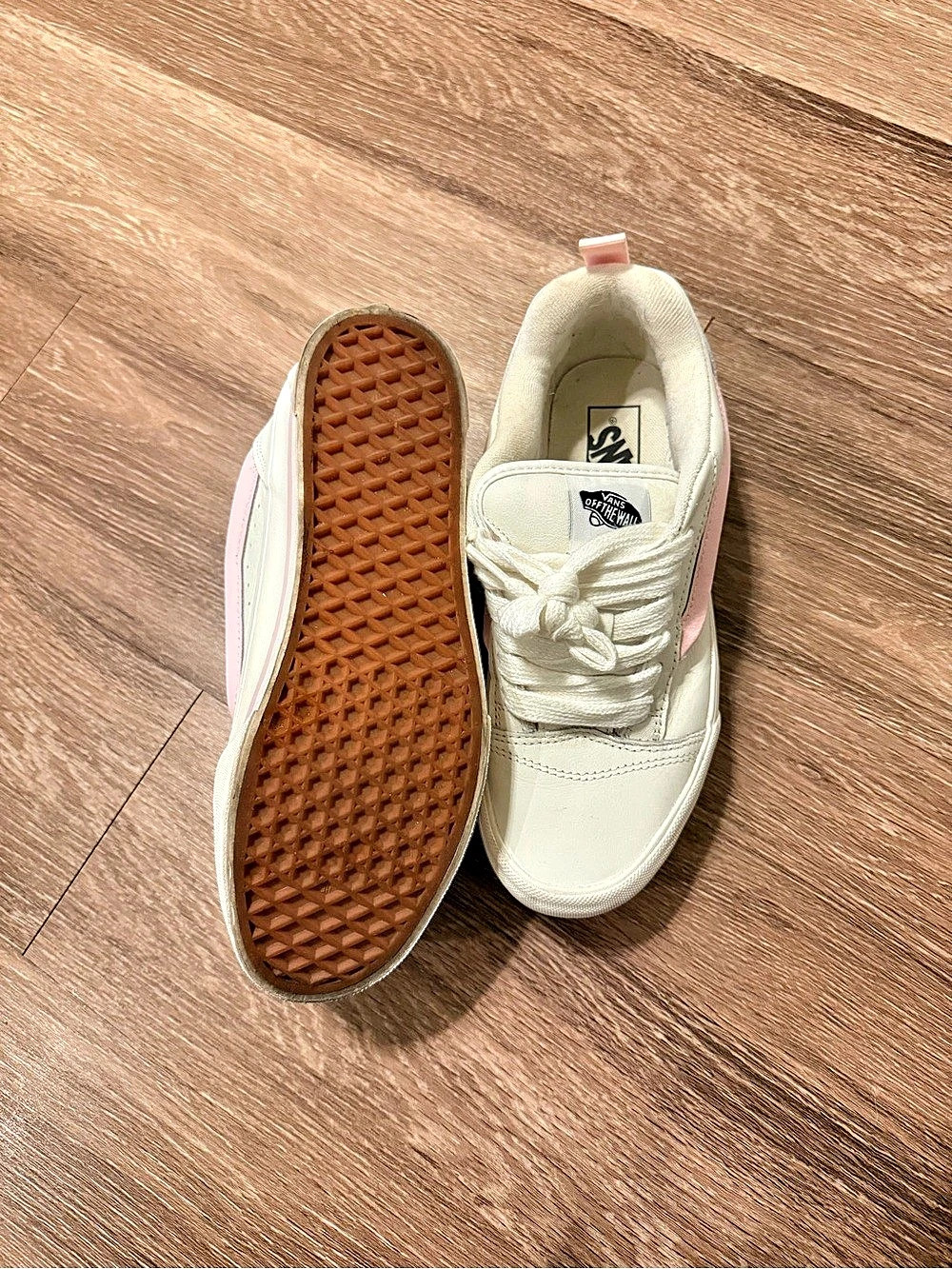 Vans Knu Skool Cream & Pink Sneakers